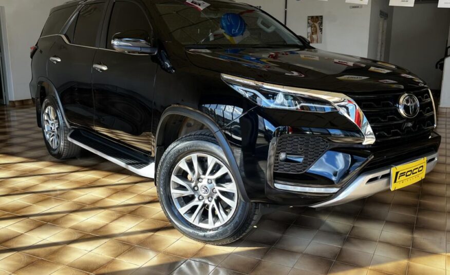 Toyota Hilux SW4  2.8