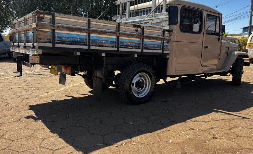 Toyota Bandeirante  3.7