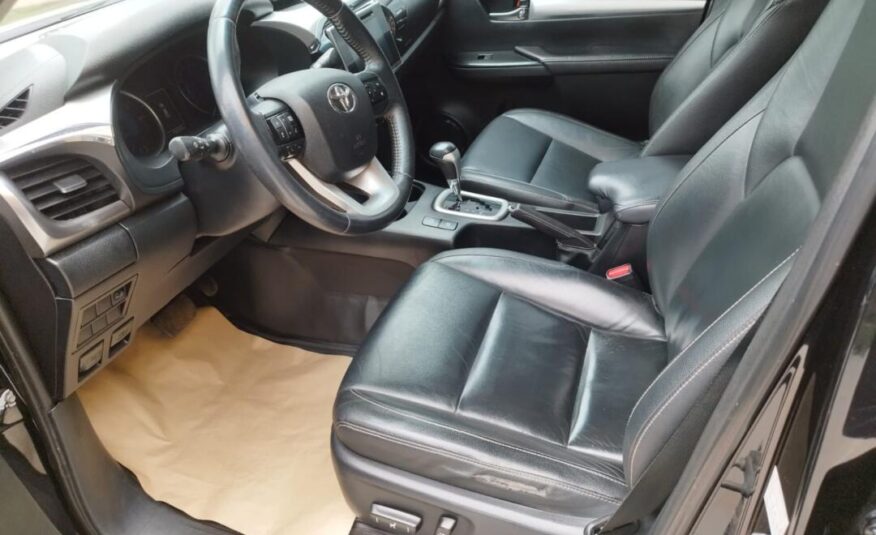 Toyota Hilux  2.8 SRX