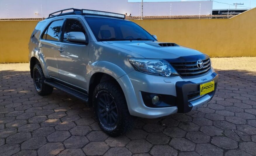 Toyota Hilux SW4  3.0 SRV