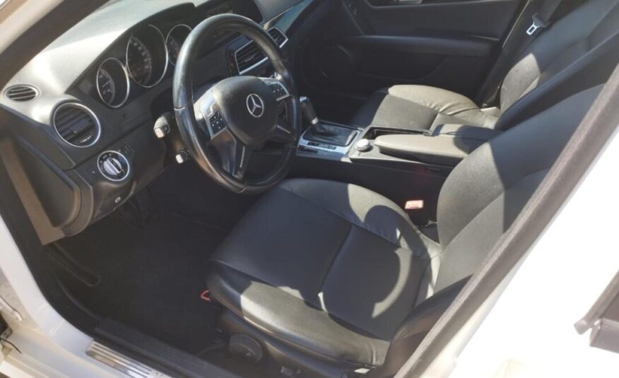 Mercedes-Benz C 180  1.6 CGI Sport