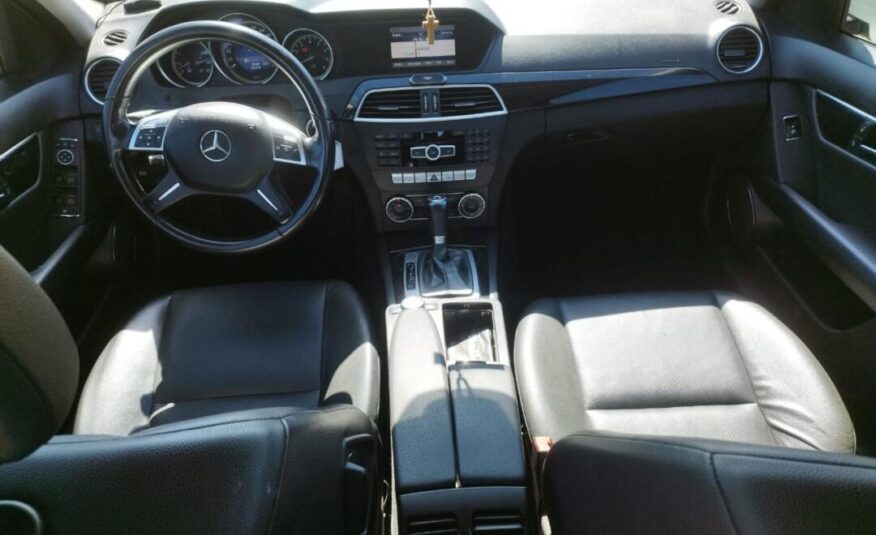 Mercedes-Benz C 180  1.6 CGI Sport