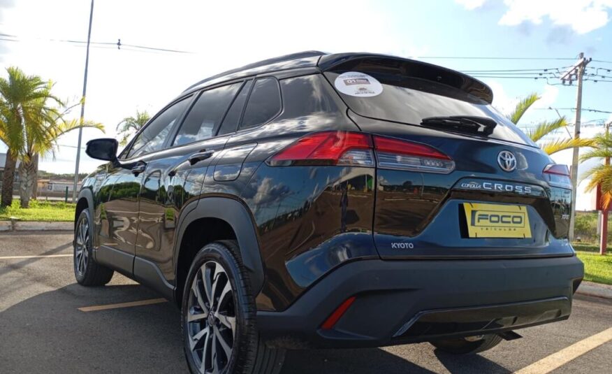 Toyota Corolla  2.0 Cross