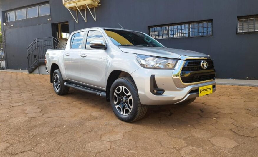 Toyota Hilux  2.8 SRV