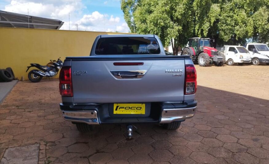Toyota Hilux  2.8 SRV