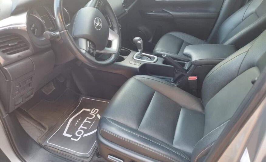Toyota Hilux  2.8 SRV