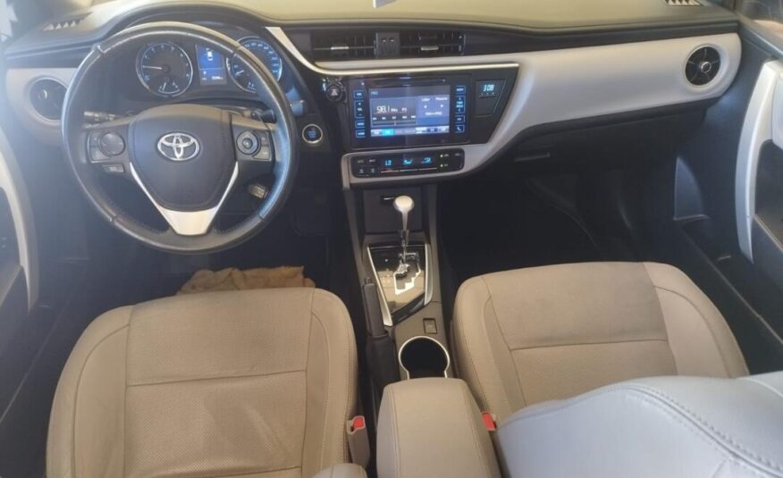 Toyota Corolla  2.0 XEI