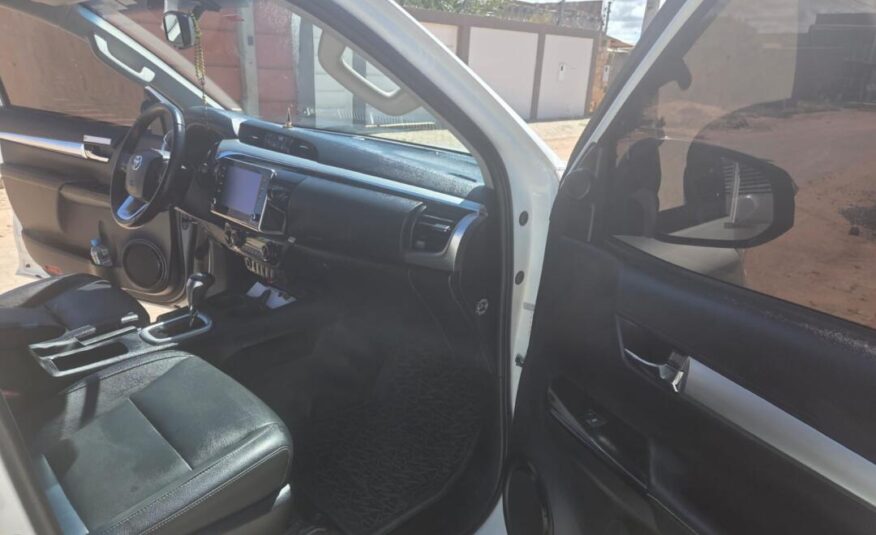 Toyota Hilux  2.8 SRV