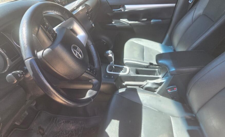 Toyota Hilux  2.8 SRV