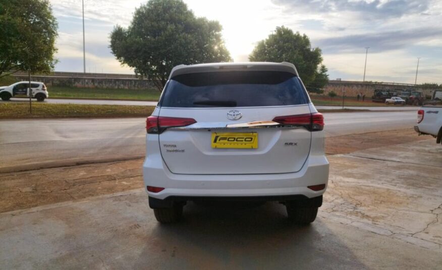 Toyota Hilux SW4  2.8 SRX 7 Lugares
